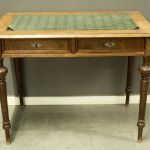 821 4230 WRITING DESK